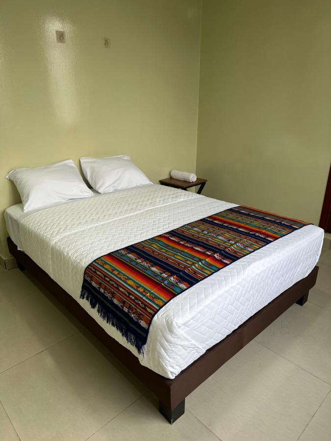 Hostal Marin Central Quito Exterior foto